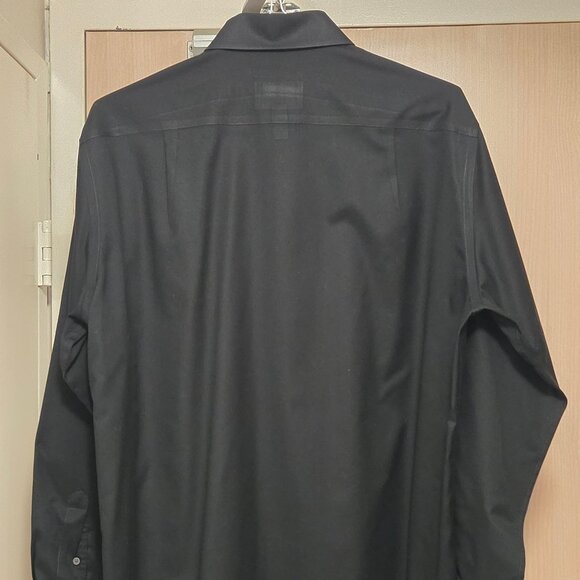 GENTLY USED, KENNETH COLE, AWEARNESS DRESS SHIRT, LARGE!!! - Picture 3 of 3